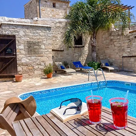Athena's Pool Oasis * Skarinou