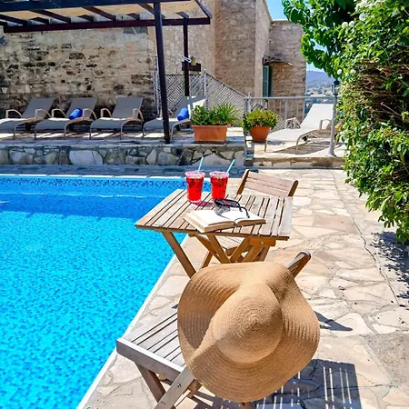 Athena's Pool Oasis Apartment Skarinou